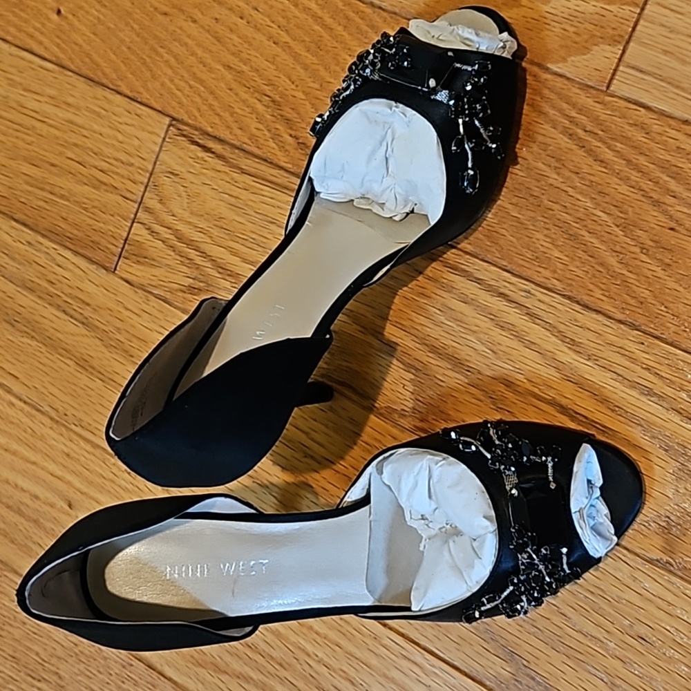 Nine West NWJUSTREIGN Black high heel
